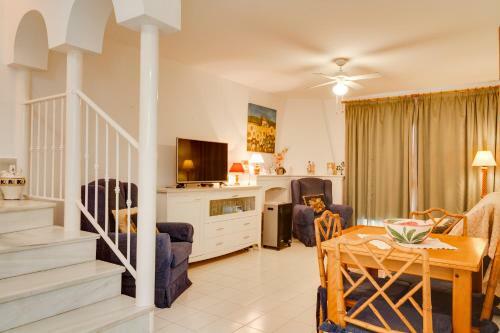 Los Pinos 23 Villas Casasol