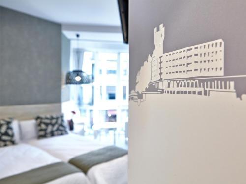 Hostal Pensi�n Pe�aflorida