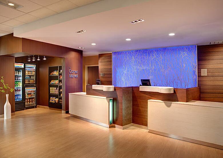 Hotel Fairfield Inn & Suites By Marriott Kaloops