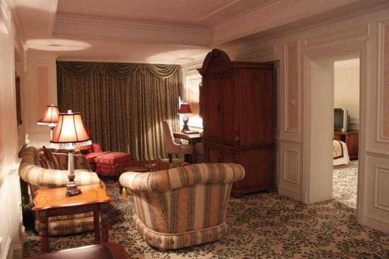 Dragon Lake Princess Hotel