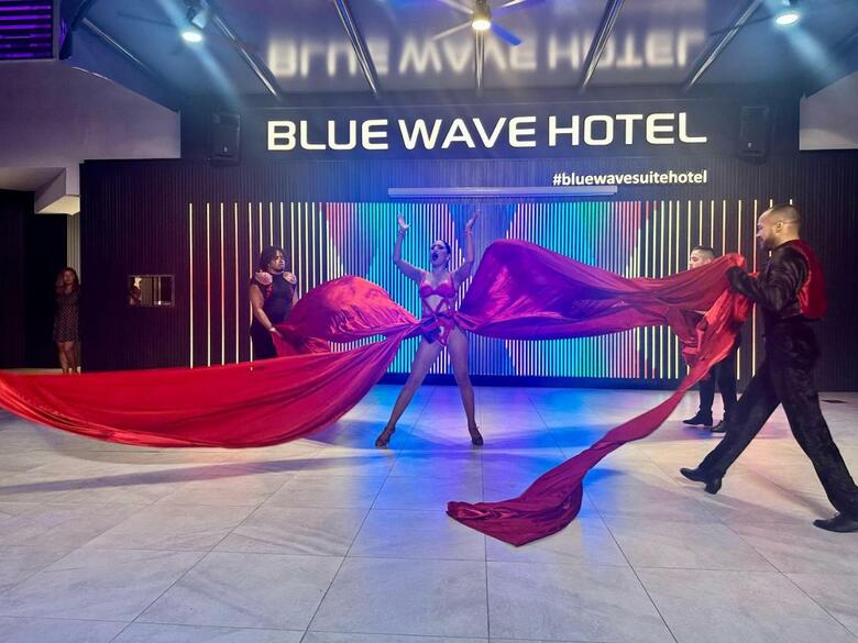 Hotel Blue Wave Suite