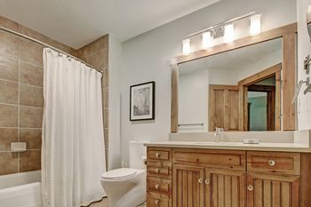 Hotel Mountain Thunder Lodge