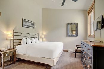 Hotel Mountain Thunder Lodge