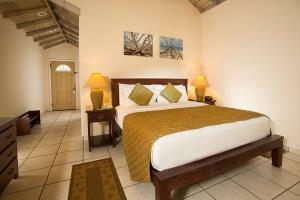 Hotel Galley Bay Resort & Spa
