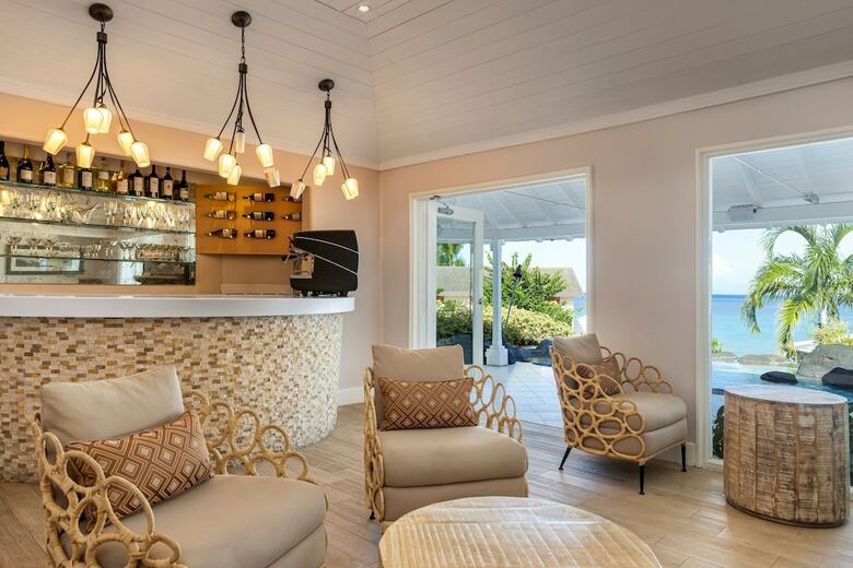 Hotel Crystal Cove