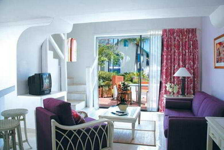 Hotel Crystal Cove