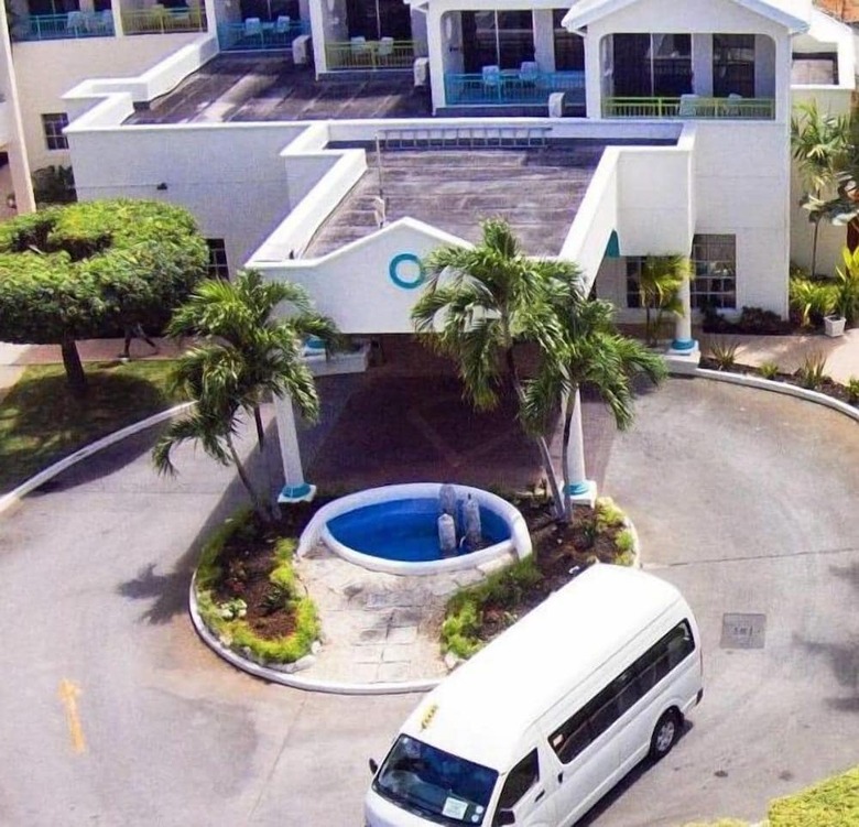 Blue Horizon Hotel