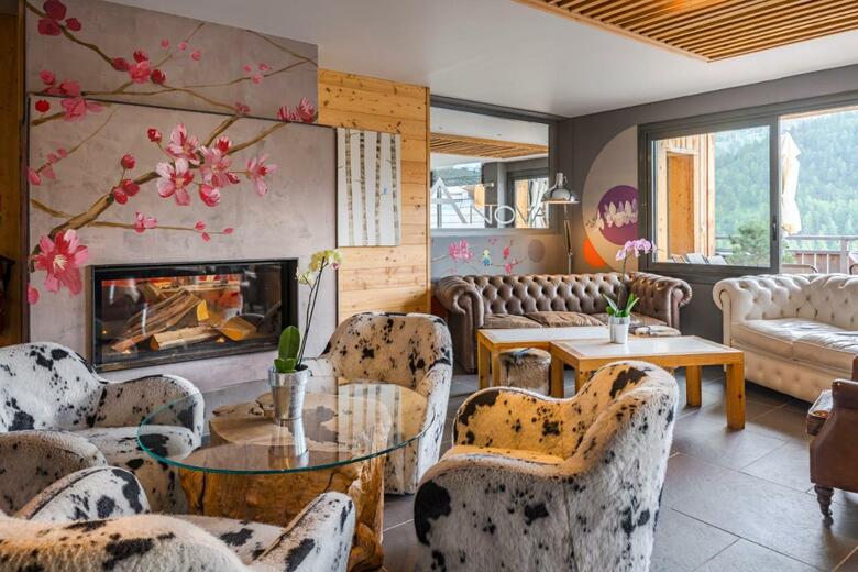 Anova Hotel & Spa