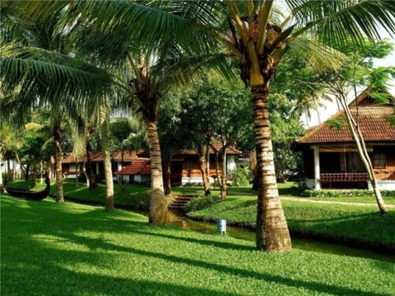 Hotel Kumarakom Lake Resort