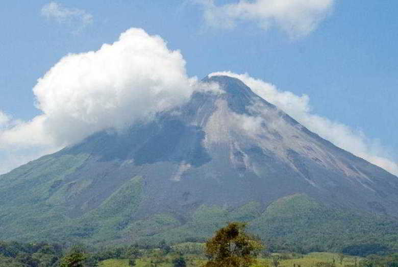 Hotel Montana De Fuego