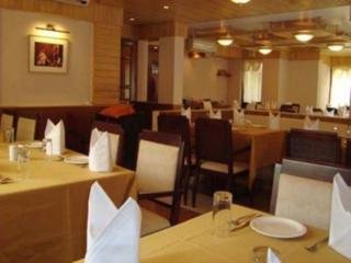 Hotel Jewel Inn & Spa