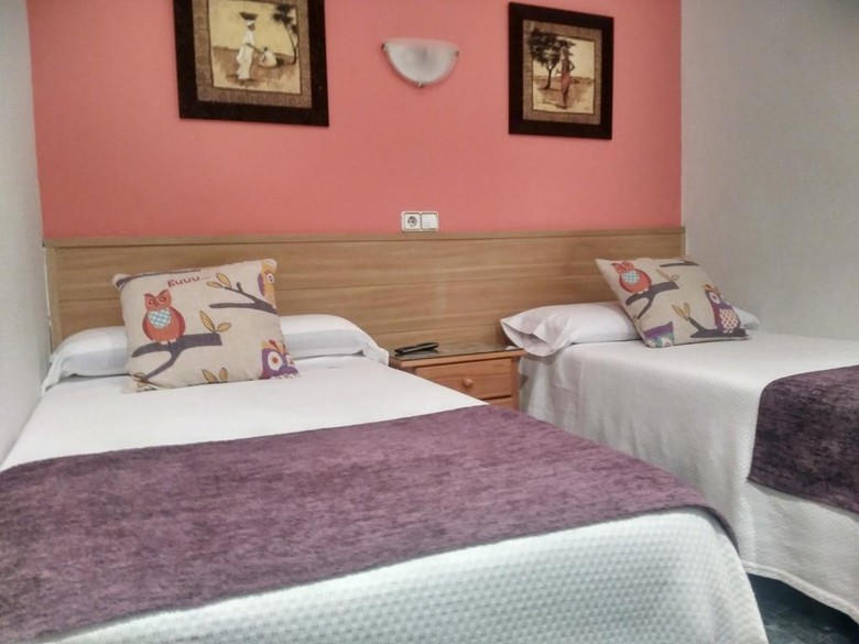 Hostal Bru�a