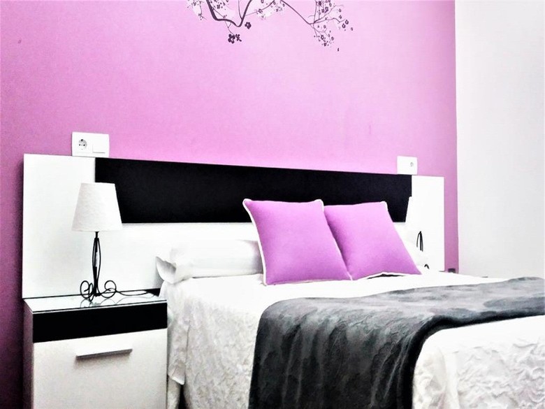 Hostal Bru�a