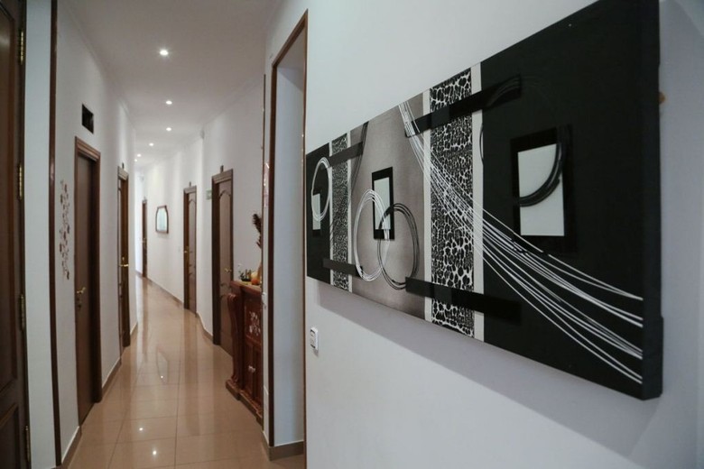 Hostal Bru�a