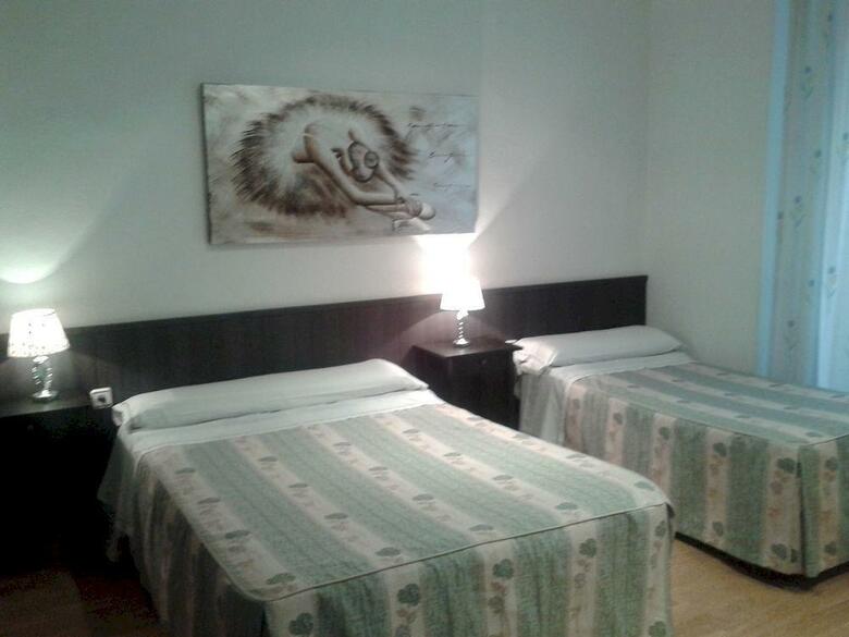 Hostal Bru�a
