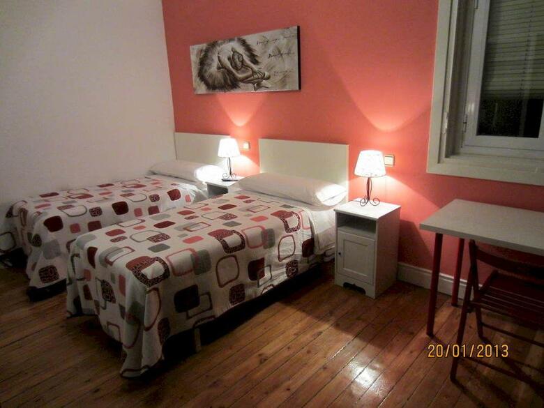Hostal Bru�a