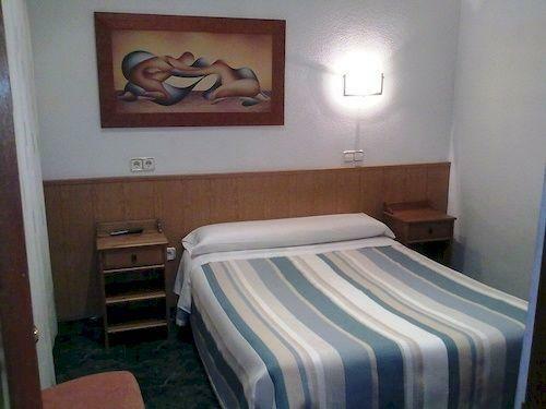 Hostal Bru�a