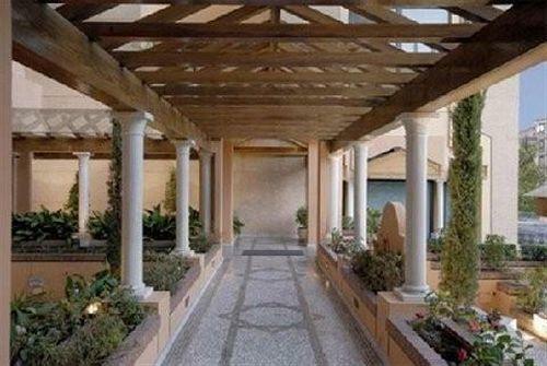 Hotel Saray