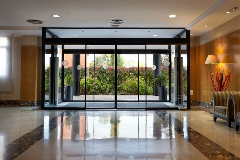 Hotel Crisol Legan�s