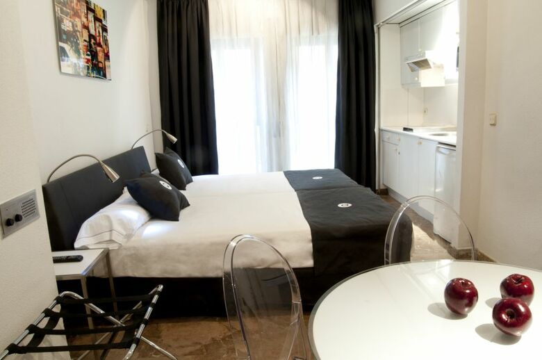 Aparthotel Quo Eraso