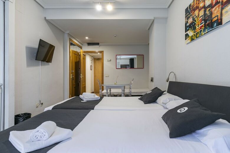 Aparthotel Quo Eraso