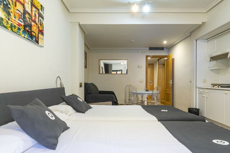 Aparthotel Quo Eraso