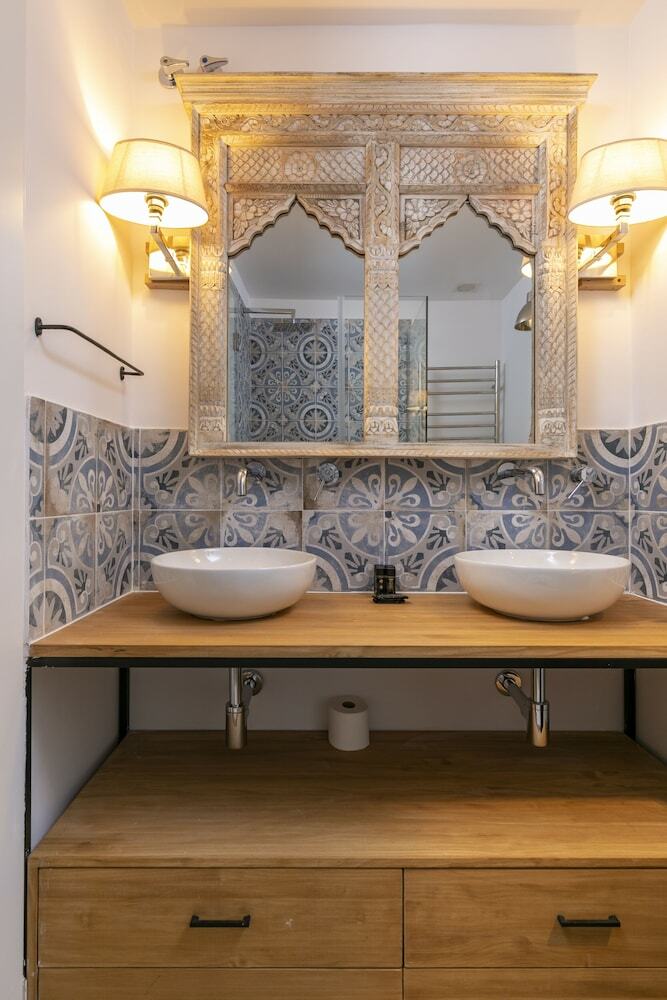 Aparthotel Quo Eraso
