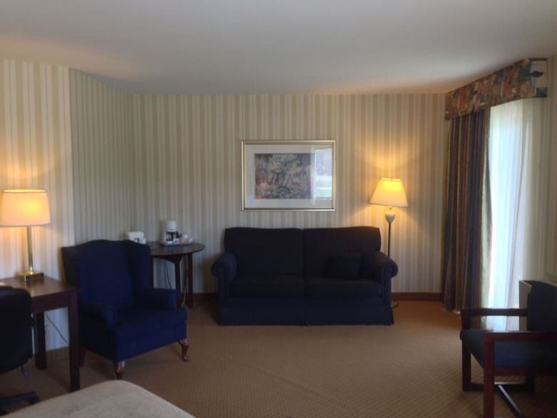 Hotel Quality Inn  Suites Brossard