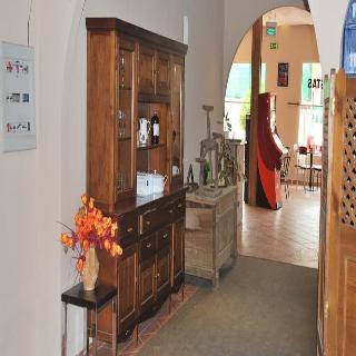 Hostal Q Albares