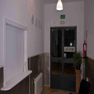Hostal Q Albares