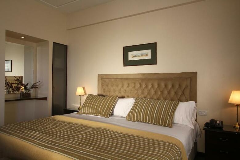Catalinas Park Hotel