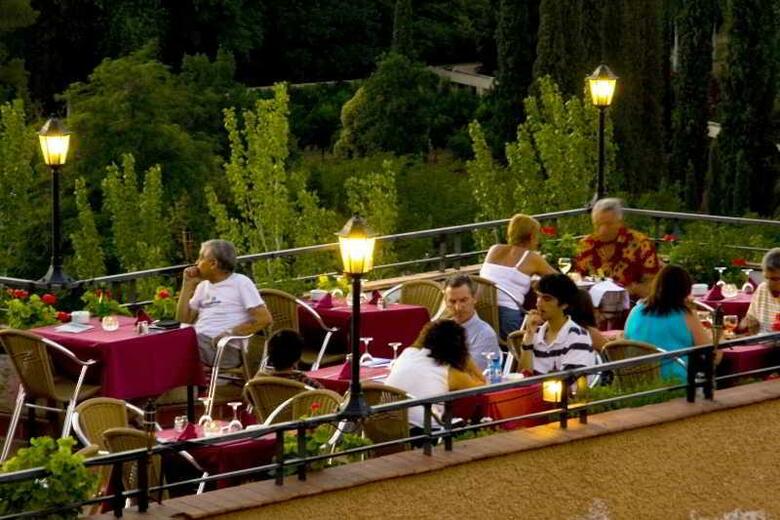 Hotel Alixares