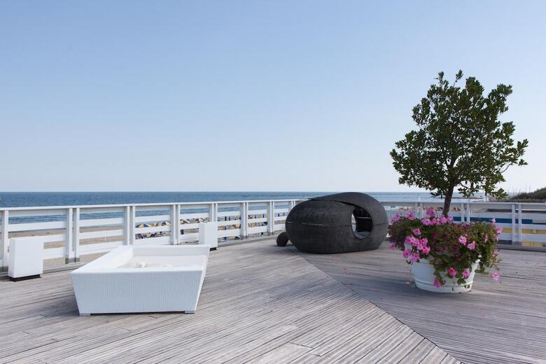 Hotel Mosaico Beach Resort