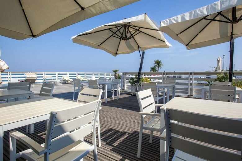 Hotel Mosaico Beach Resort