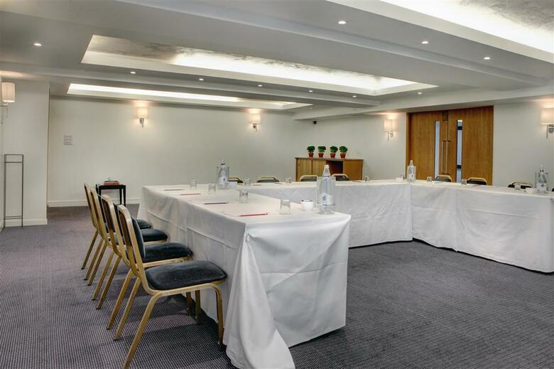Donnington Manor Hotel