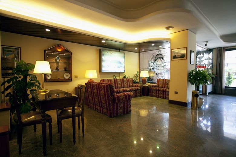Hotel Augustus
