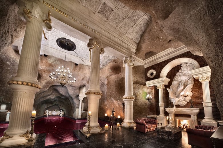 Hotel Sacred House