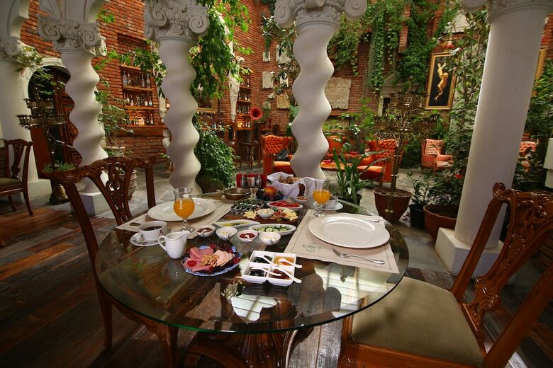 Hotel Sacred House