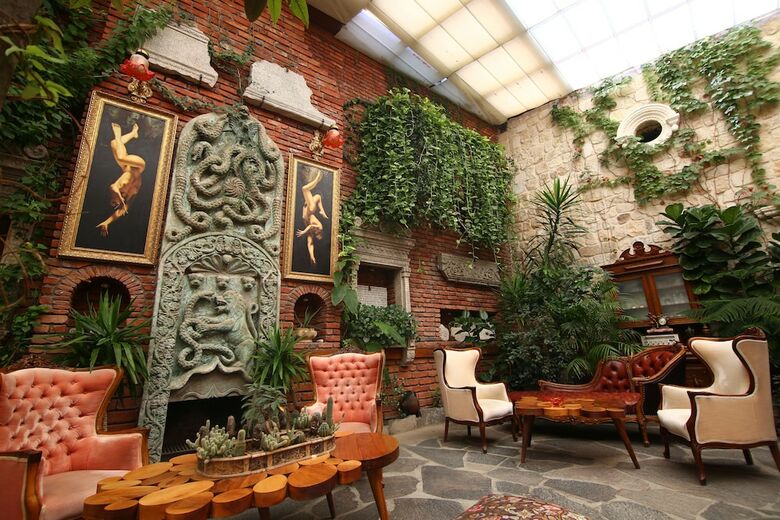 Hotel Sacred House