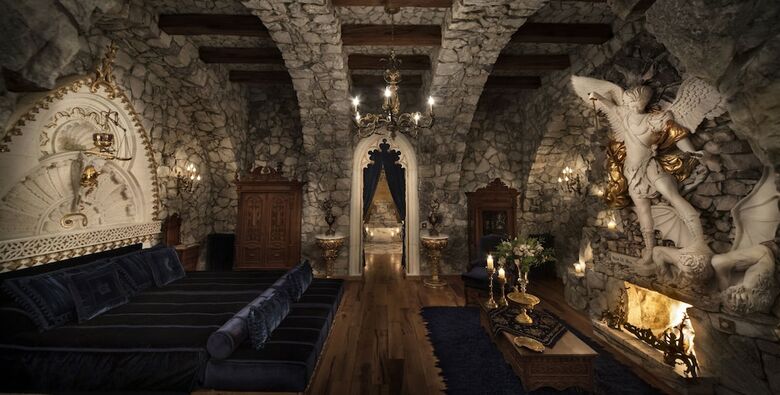 Hotel Sacred House