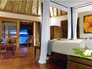 Hotel Qamea Resort  Spa