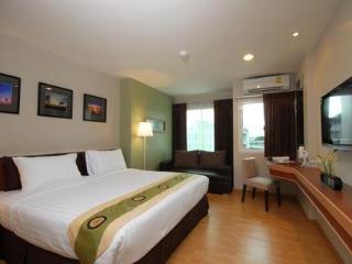 Hotel Bangkok Loft Inn
