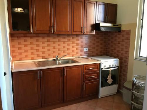 Hostal Guroal Apartments