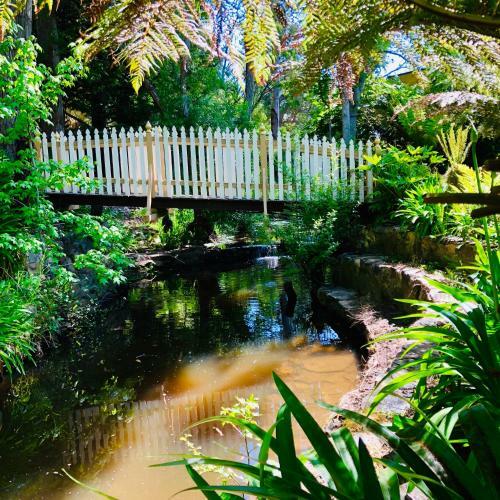 Aldgate Creek Cottage Bed And Breakfast