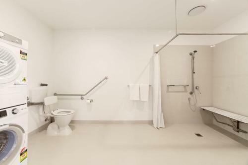 Whitehorse Apartments Hotel