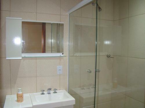 Hostal Esta��o Serramar