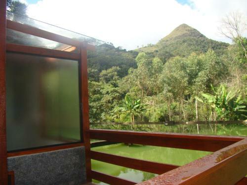 Hostal Esta��o Serramar