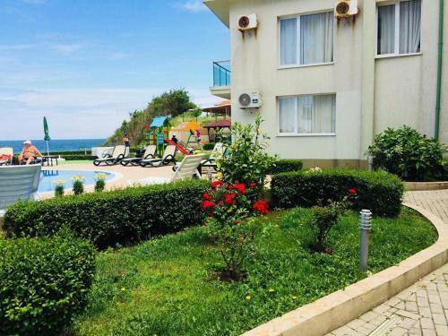 Lozenets Apartment On The Beach