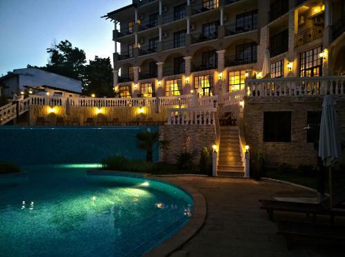 Private Apartment In The Cliff Resort
