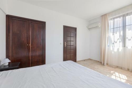Private Apartment In The Cliff Resort